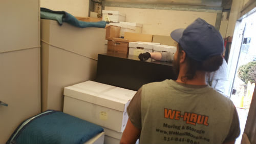 We_Haul_Movers_5832_Boulevard_Saint-Laurent_Montreal_Quebec_H2T1T3_Plateau-Mont-Royal_514-846-8080_team_delivery.jpg